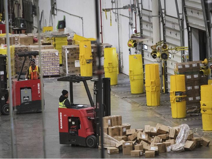 Logistics Hiring Surges On Online Sales Fulfillment Abel Womack Manufacturing Warehouse Distribution Raymond Forklifts Precision Manufacturing