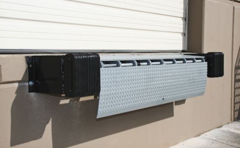 Edge of loading dock leveler