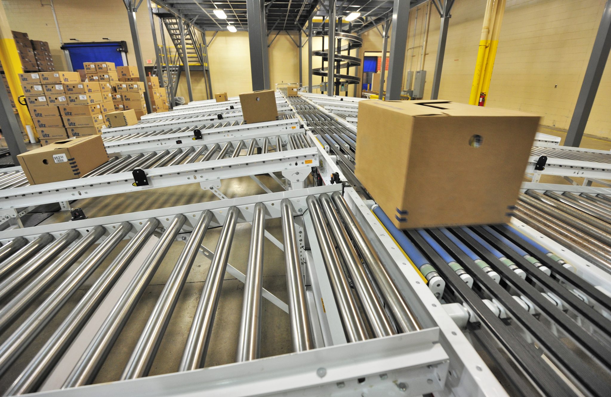 warehouse conveyor systems