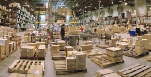 Crowded warehouse 