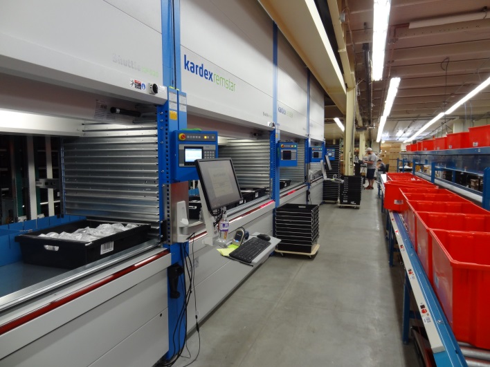 Kardex ASRS order picking stations